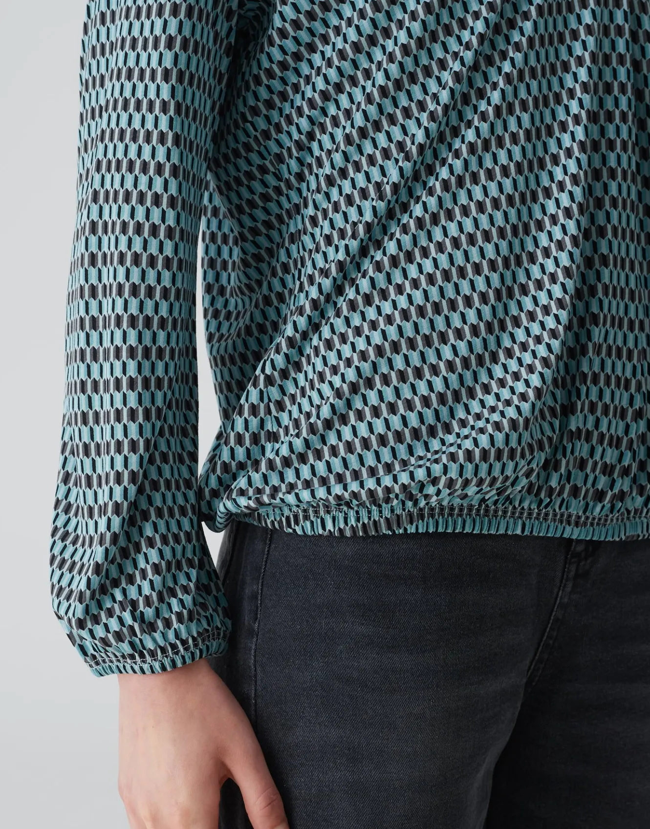 vshirt_sannah_tradition_blau_online_bestellen_3.webp OPUS V-Shirt Sannah Tradition Blau Online Bestellen^Damen Shirts