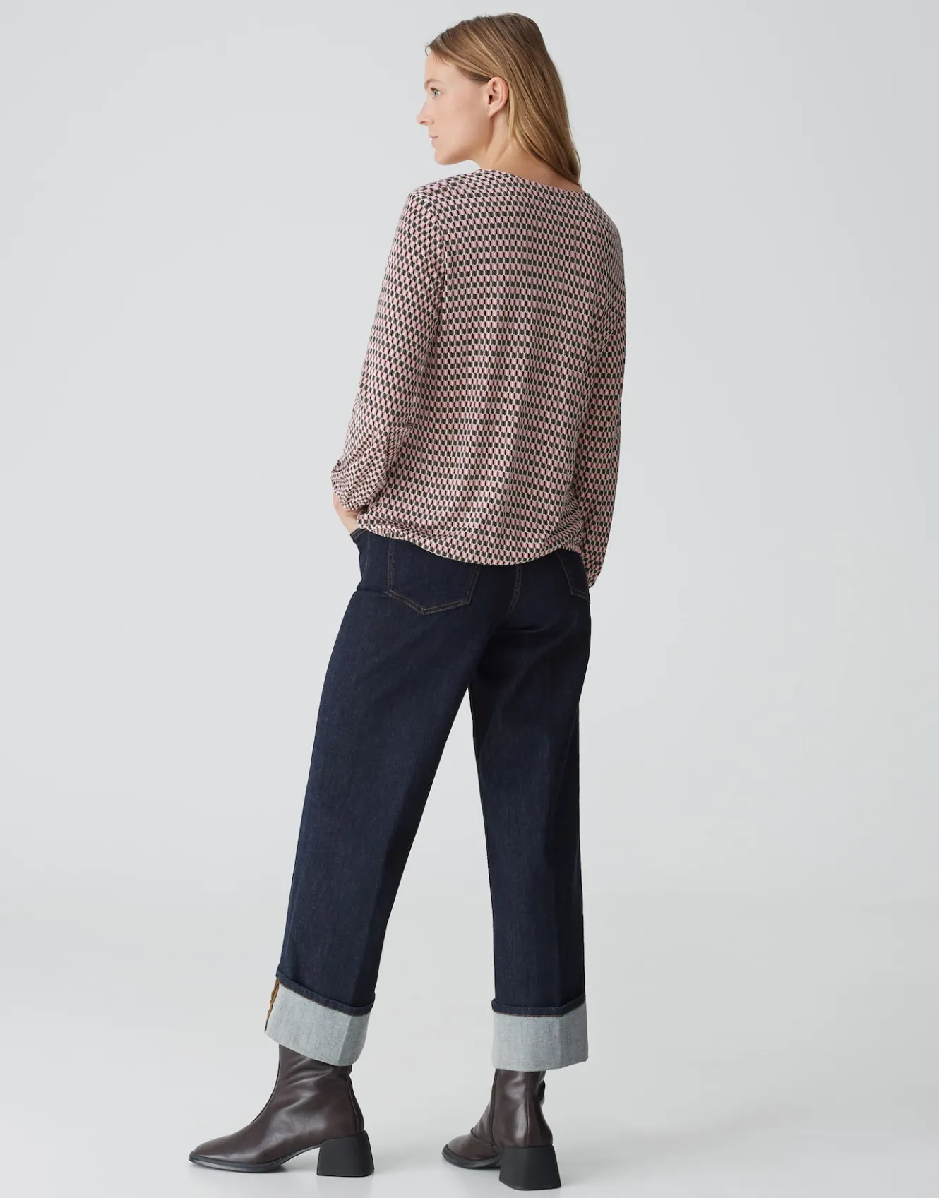 vshirt_sannah_tradition_ros_online_bestellen_2.webp OPUS V-Shirt Sannah Tradition Rosé Online Bestellen^Damen Shirts