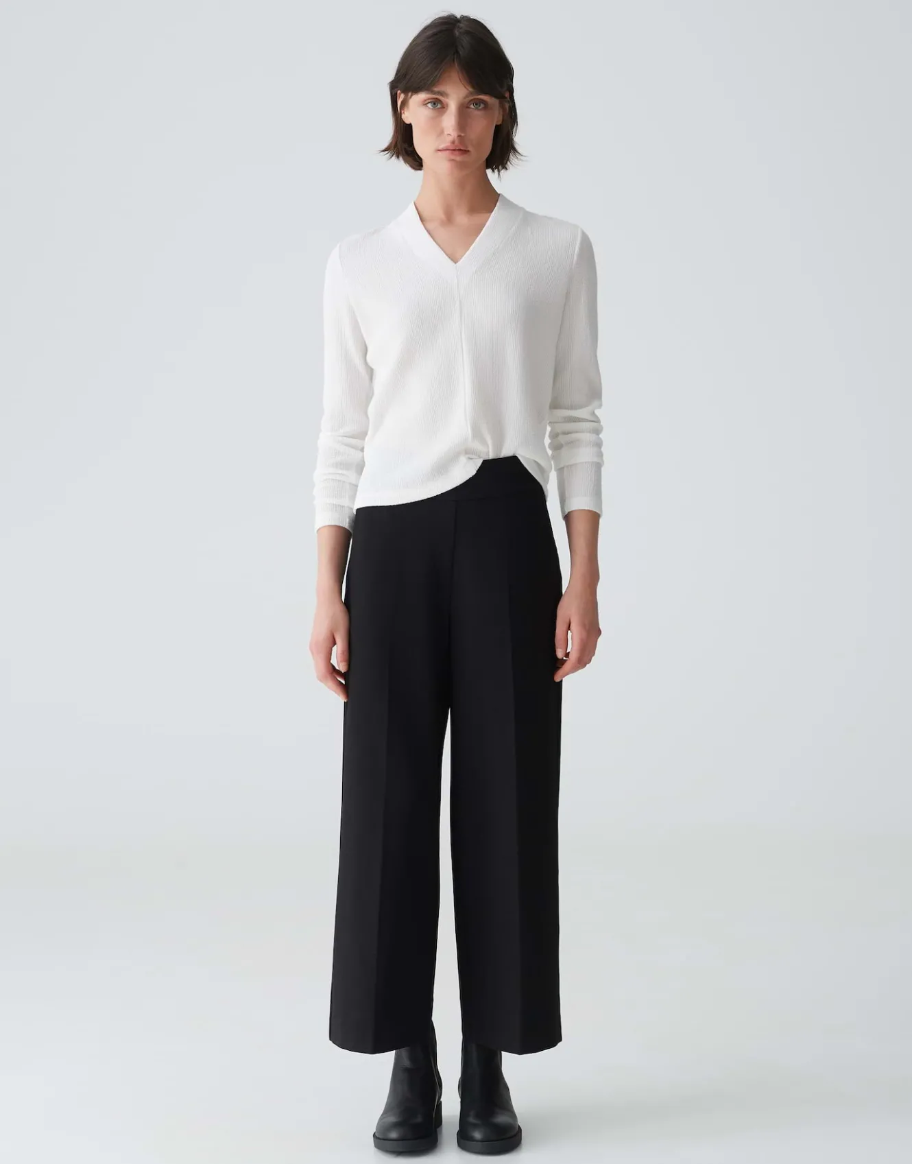 vshirt_sujessi_wei_online_bestellen_0.webp OPUS V-Shirt Sujessi Weiß Online Bestellen^Damen Shirts