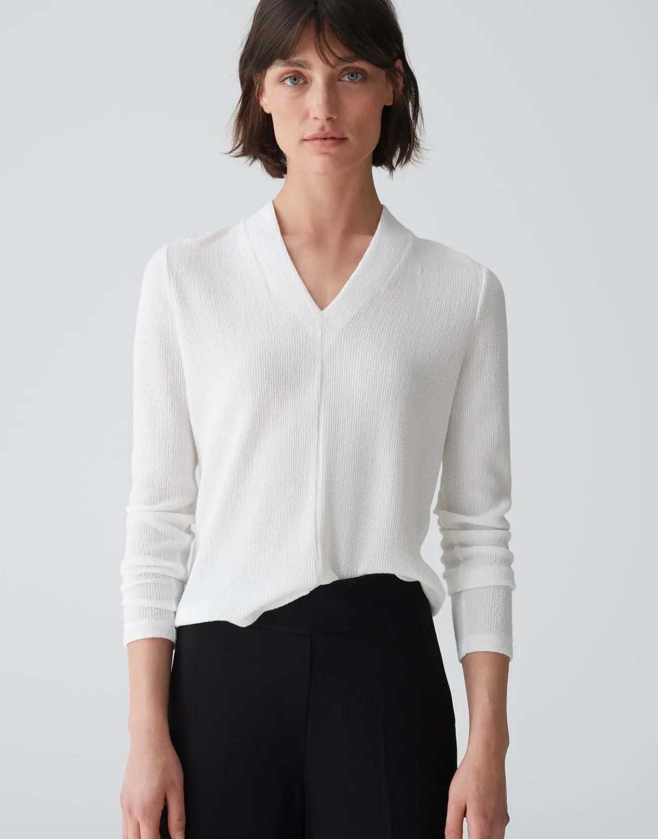 vshirt_sujessi_wei_online_bestellen_1.webp OPUS V-Shirt Sujessi Weiß Online Bestellen^Damen Shirts