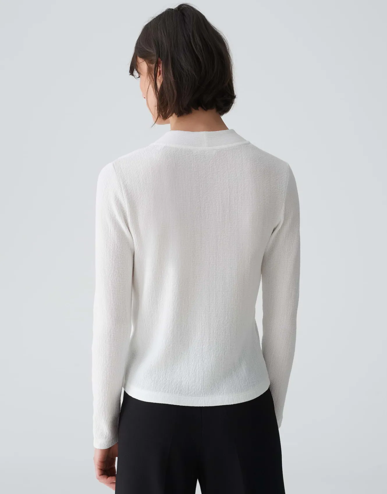 vshirt_sujessi_wei_online_bestellen_2.webp OPUS V-Shirt Sujessi Weiß Online Bestellen^Damen Shirts