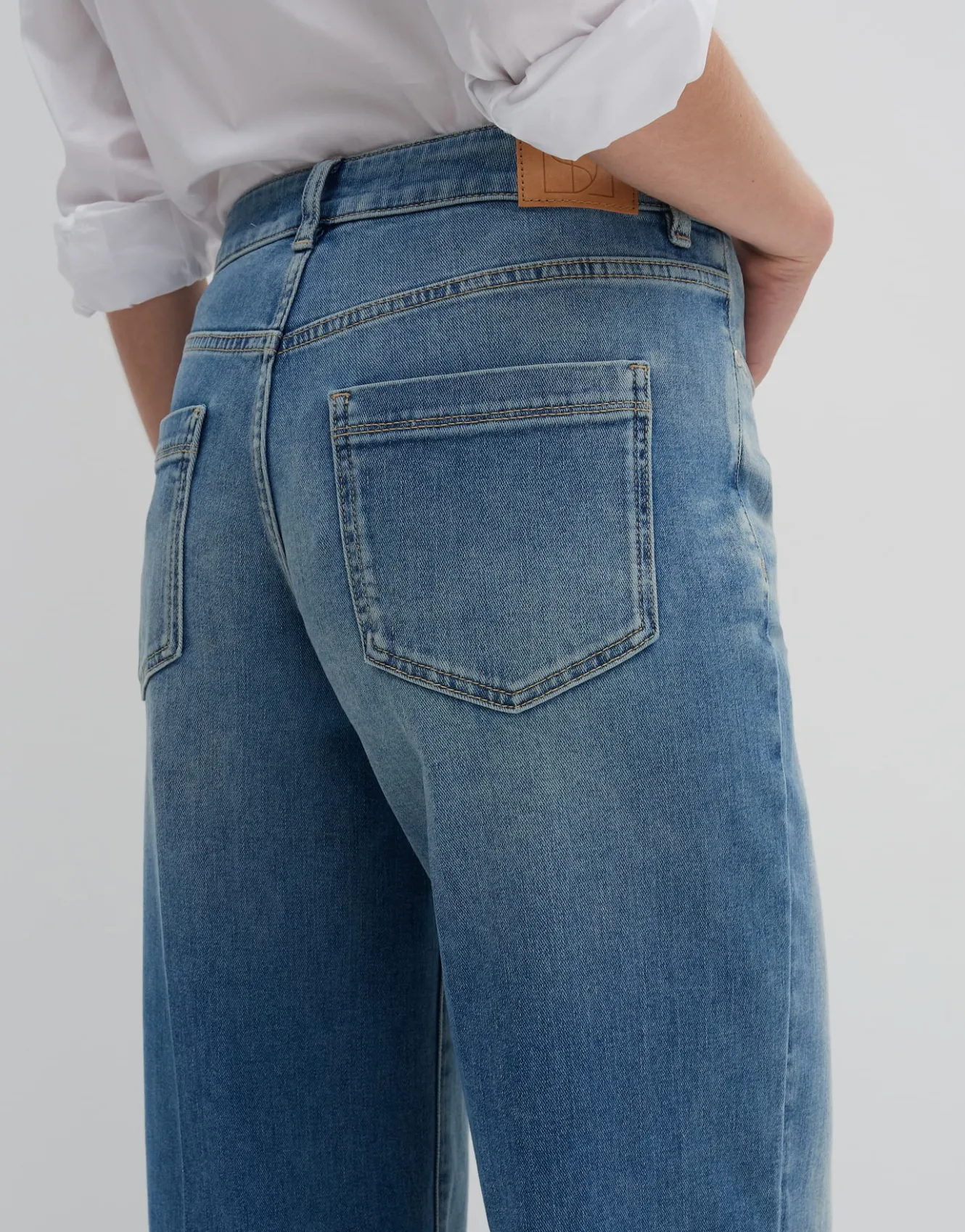 wide_leg_jeans_cellma_iconic_blau_online_bestellen_4.webp OPUS Wide Leg Jeans Cellma Iconic Blau Online Bestellen^Damen Jeans