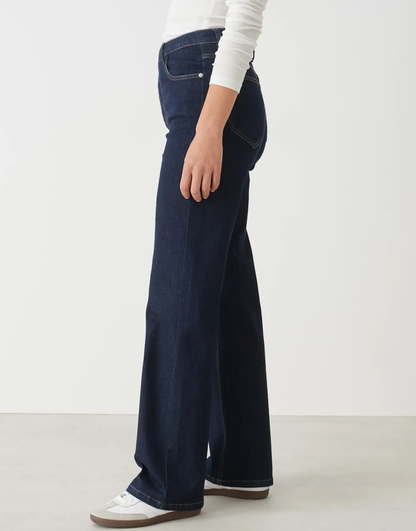 wide_leg_jeans_marli_crisscross_blau_online_bestellen_3.webp OPUS Wide Leg Jeans Marli Crisscross Blau Online Bestellen^Damen Jeans