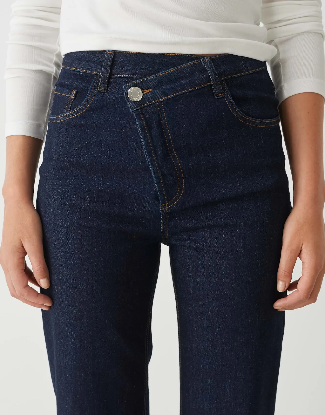 wide_leg_jeans_marli_crisscross_blau_online_bestellen_4.webp OPUS Wide Leg Jeans Marli Crisscross Blau Online Bestellen^Damen Jeans