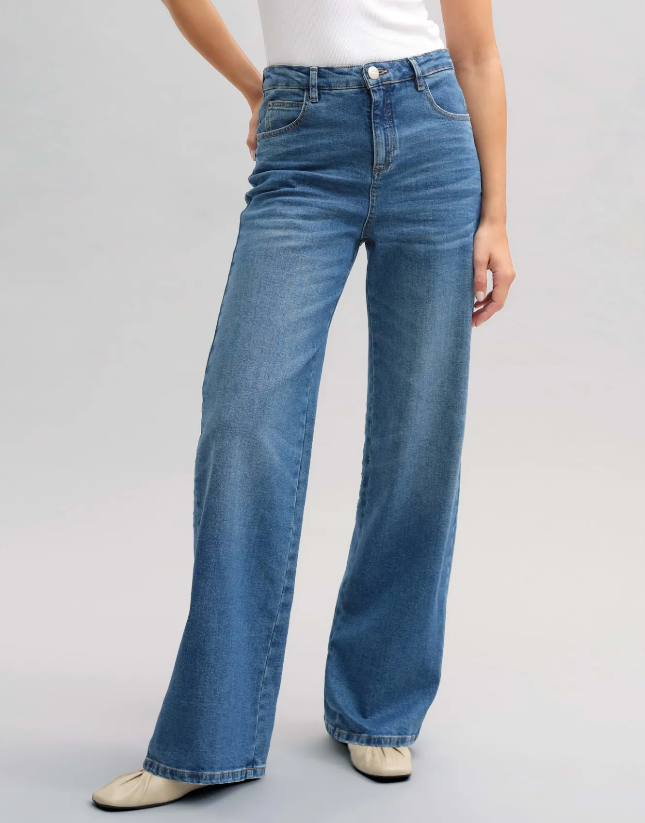 wide_leg_jeans_mivy_blau_online_bestellen_1-2.webp OPUS Wide Leg Jeans Mivy Blau Online Bestellen^Damen Jeans