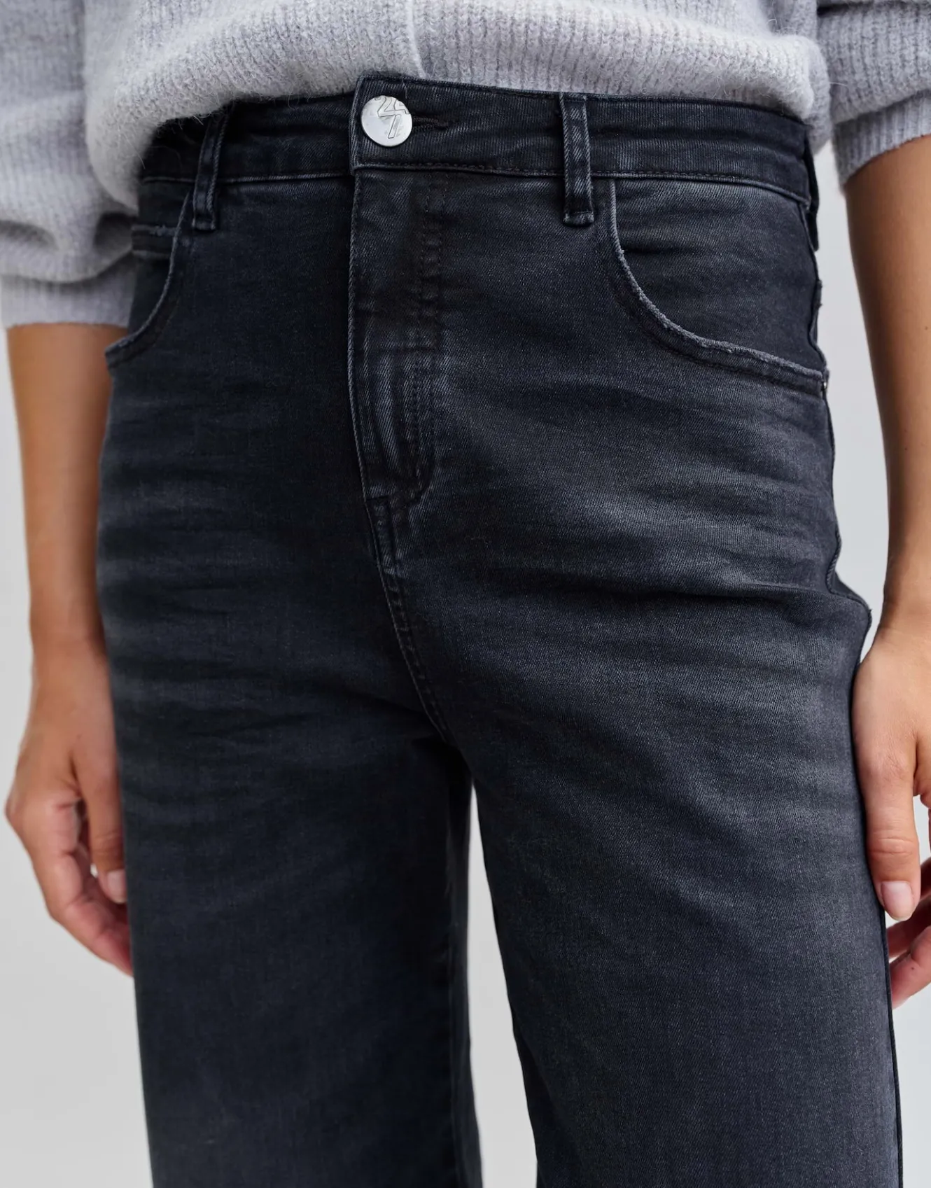 wide_leg_jeans_mivy_schwarz_online_bestellen_4.webp OPUS Wide Leg Jeans Mivy Schwarz Online Bestellen^Damen Jeans
